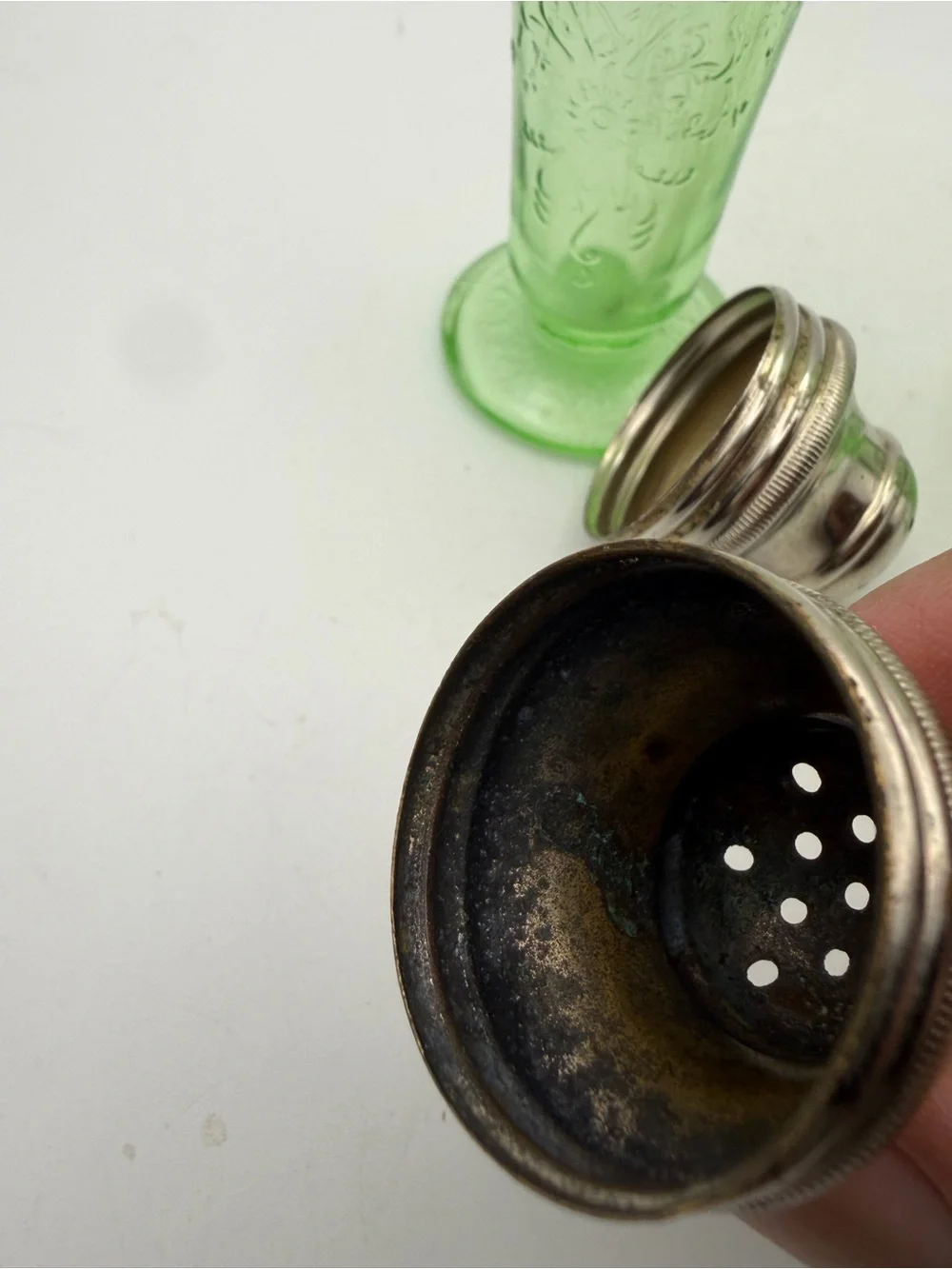 VTG 30's Hazel -Atlas uranium/depression, glass salt and pepper shaker.